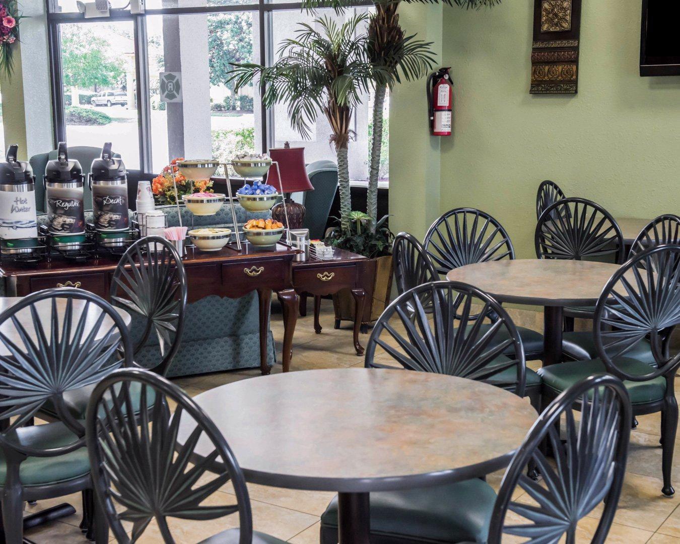 Quality Inn & Conference Center Panama City Bagian luar foto