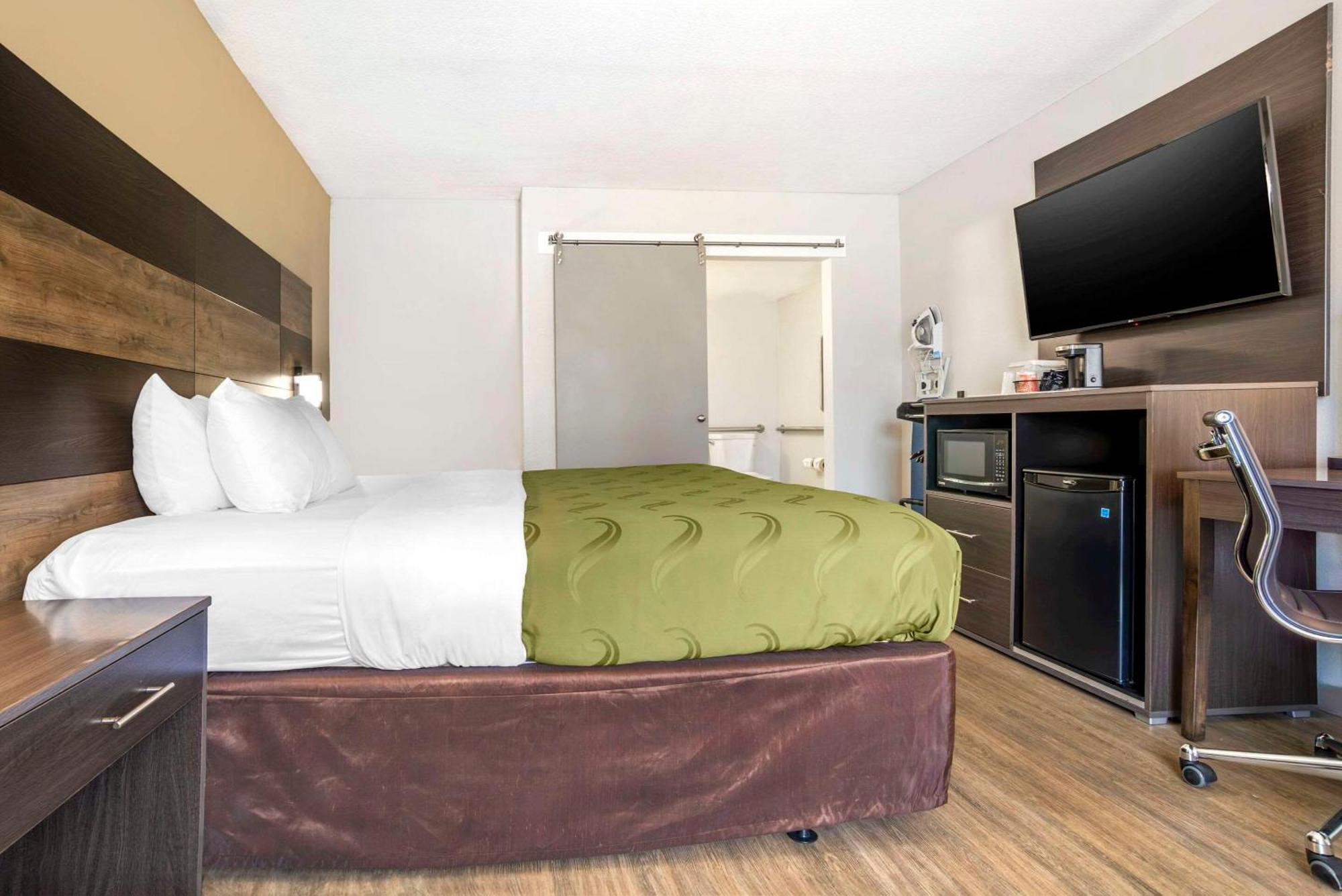 Quality Inn & Conference Center Panama City Bagian luar foto