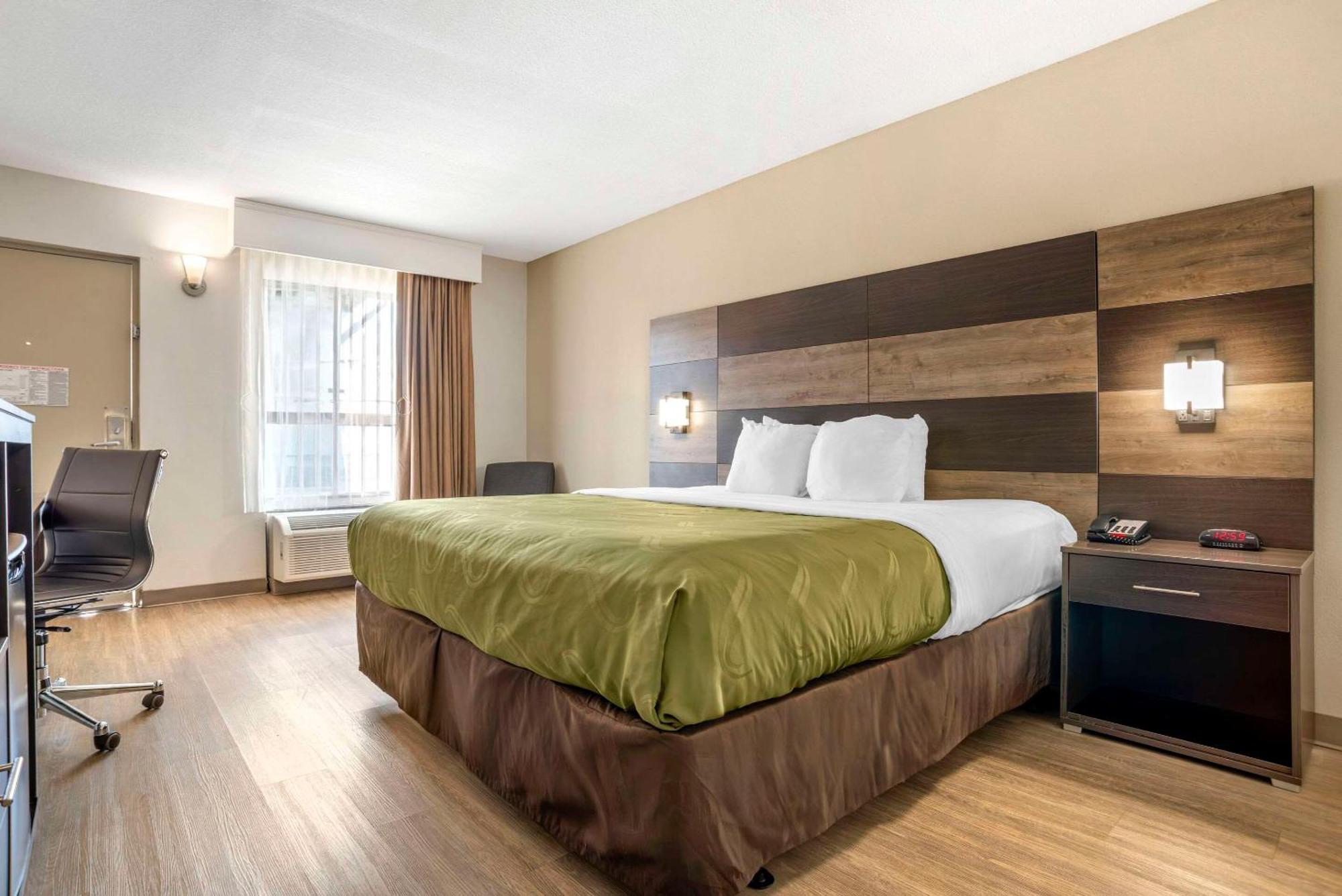 Quality Inn & Conference Center Panama City Bagian luar foto