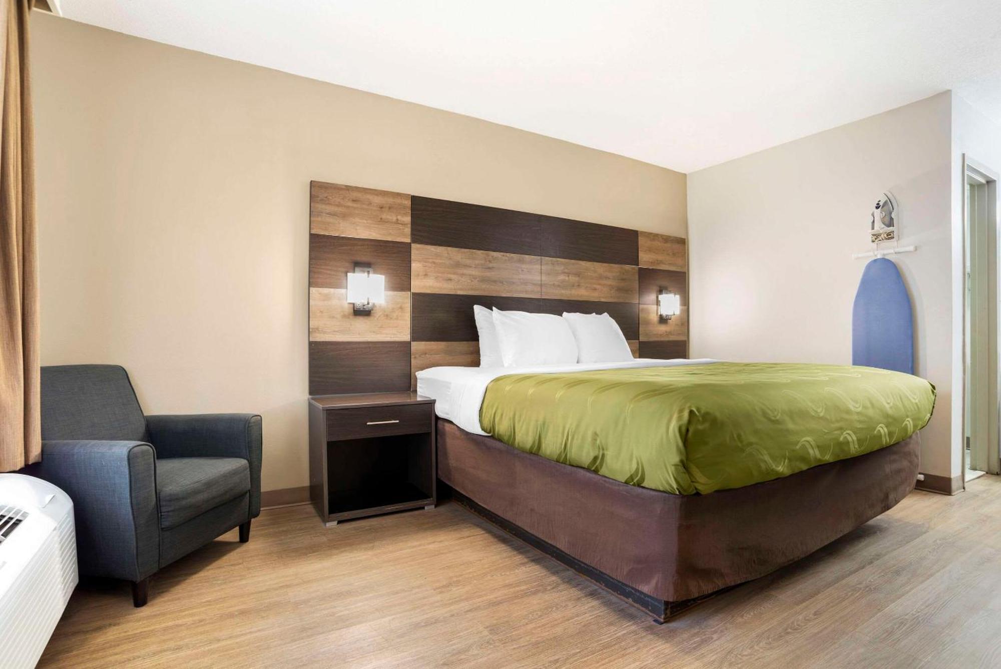 Quality Inn & Conference Center Panama City Bagian luar foto